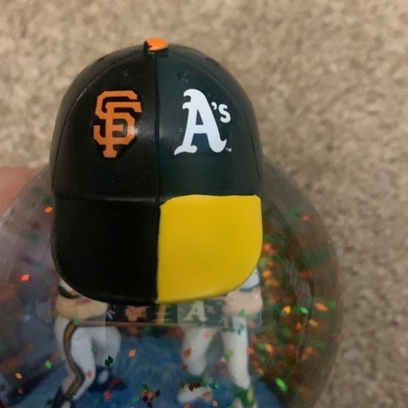 Battle of the Bat Baseball Snowglobe Giants A’s - Picture 3 of 5